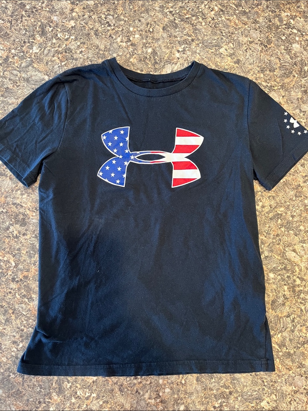 🌺Youth Under Armour t-shirt